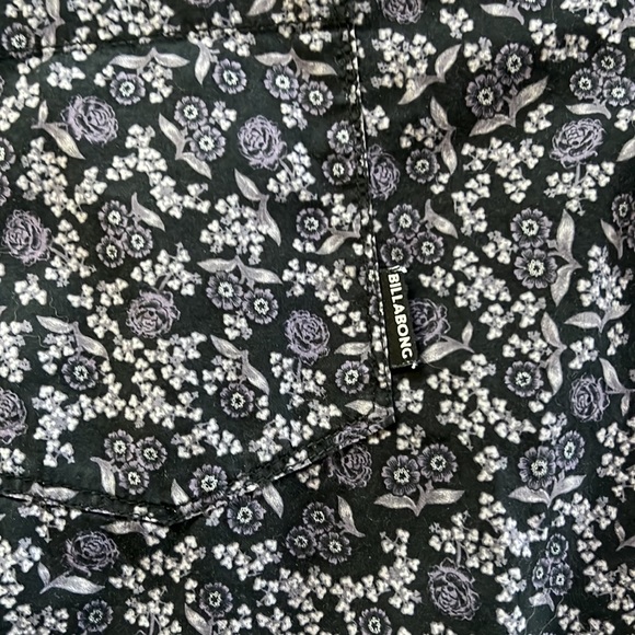 Billabong button down - Picture 3 of 4